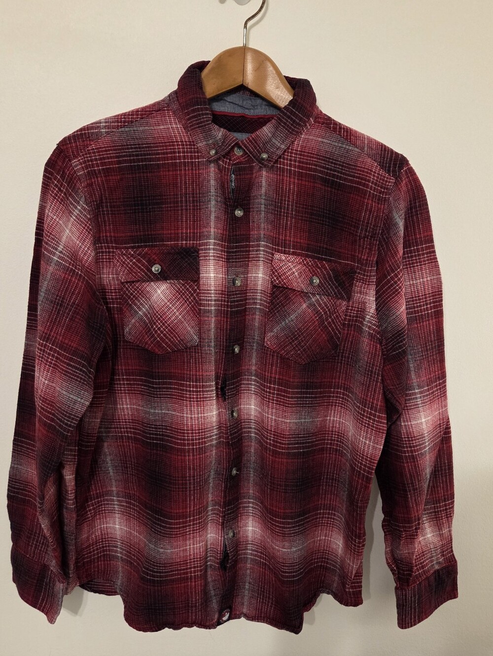 Canada Weather Gear Men's Large Burgundy Gray Plaid Flannel Button Up Shirt